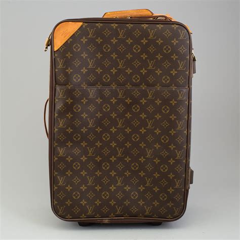 louis vuitton trunk luggage|louis vuitton suitcase carry on.